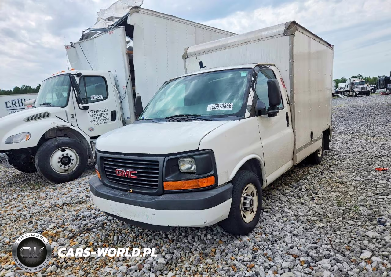 2012 GMC Savana Box Truck