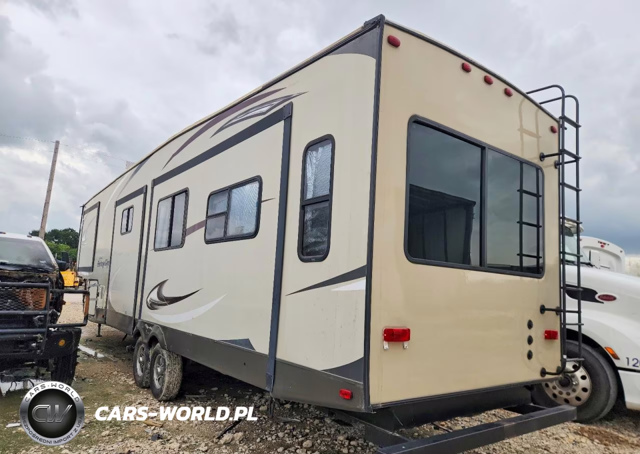 2016 Fore - Forest River Recreational Vehicle (Rv) VIN:4X4FWBN28GU009217 - 3