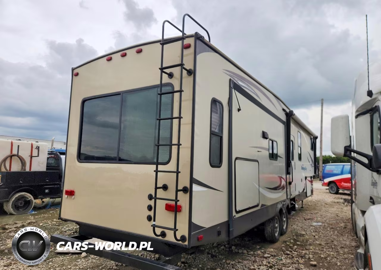 2016 Fore - Forest River Recreational Vehicle (Rv) VIN:4X4FWBN28GU009217 - 4