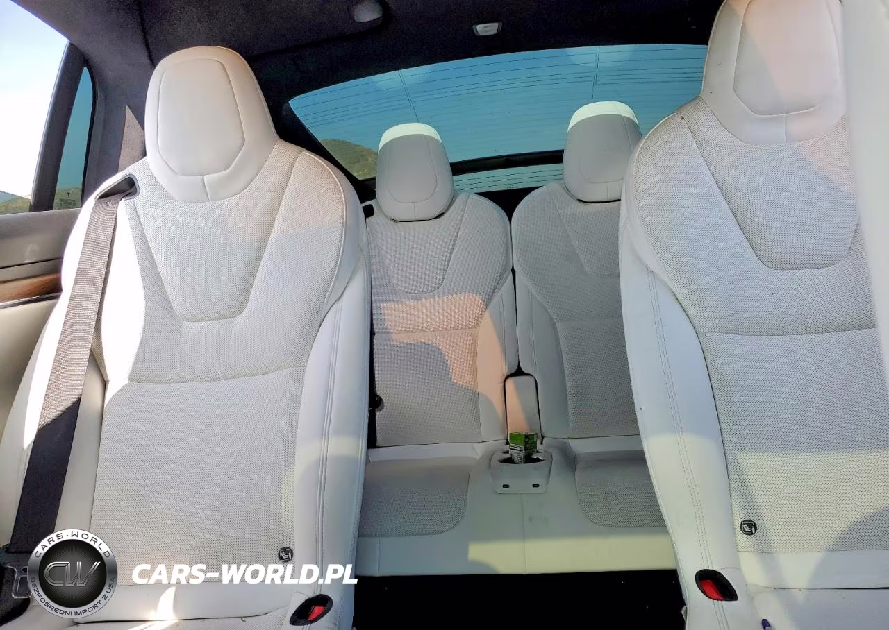 2022 Tesla Model X VIN:7SAXCBE53NF329261 - 10