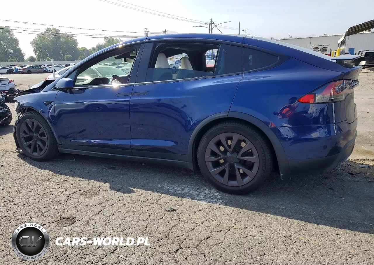 2022 Tesla Model X VIN:7SAXCBE53NF329261 - 2