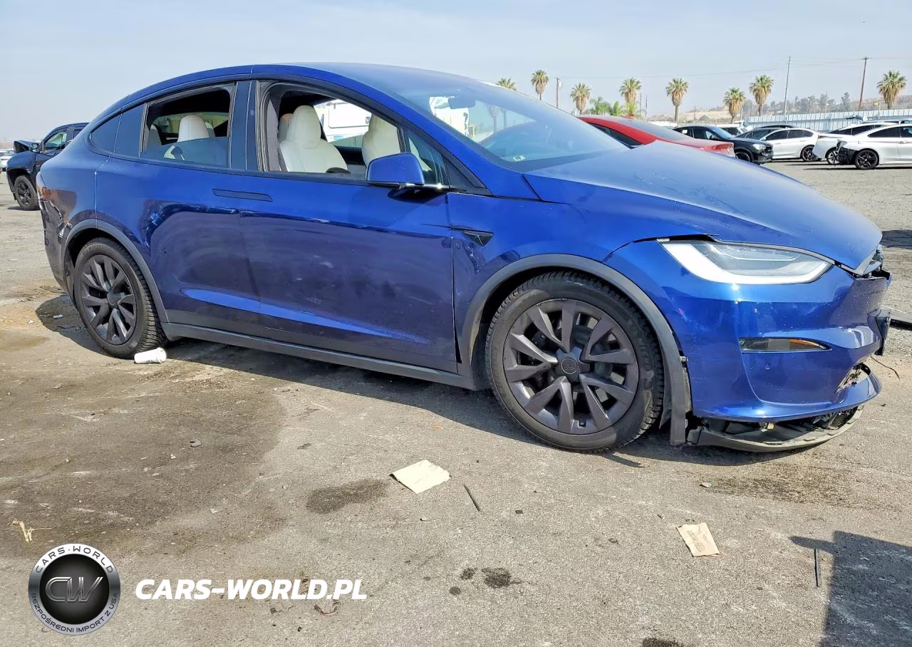 2022 Tesla Model X VIN:7SAXCBE53NF329261 - 4