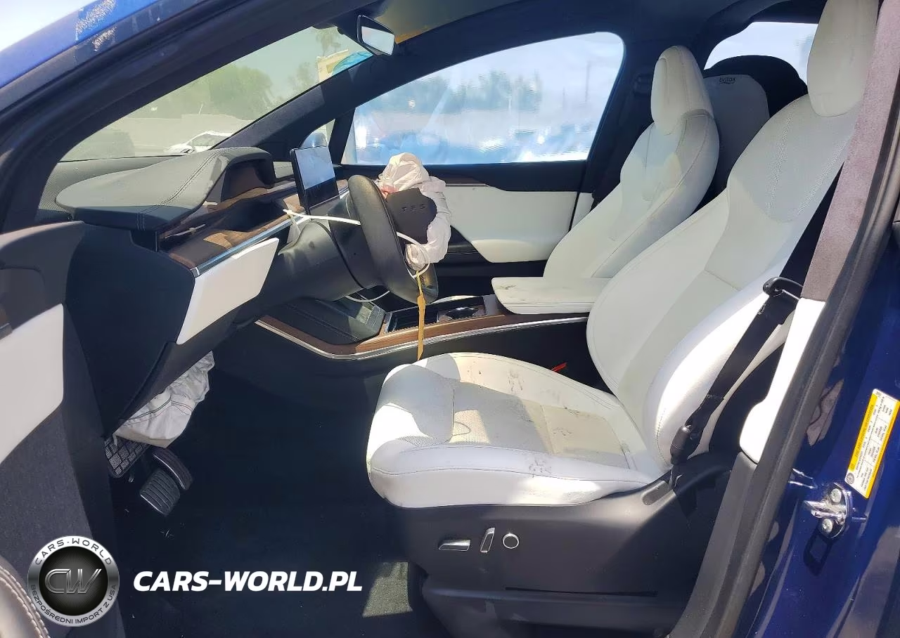2022 Tesla Model X VIN:7SAXCBE53NF329261 - 7