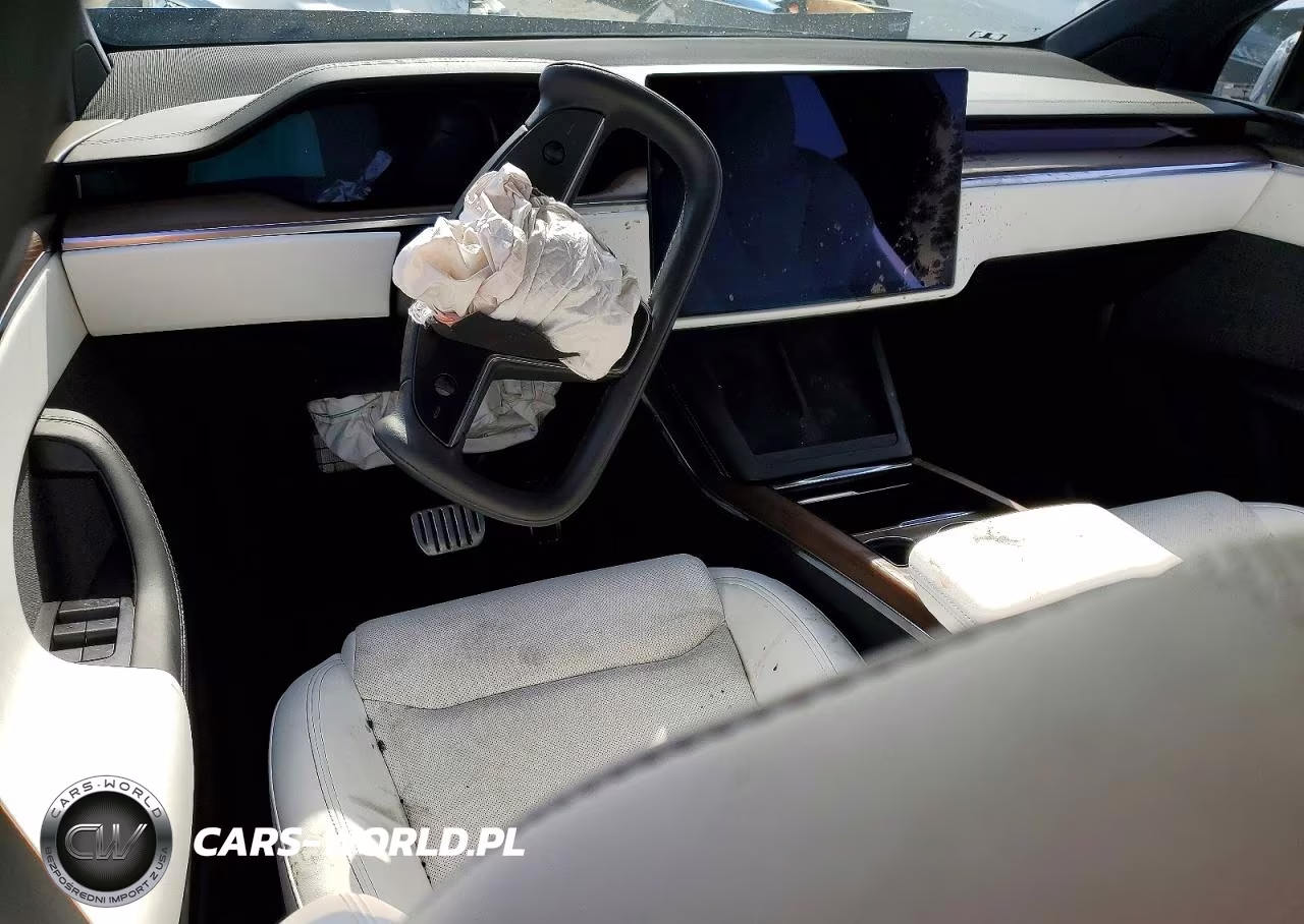 2022 Tesla Model X VIN:7SAXCBE53NF329261 - 8