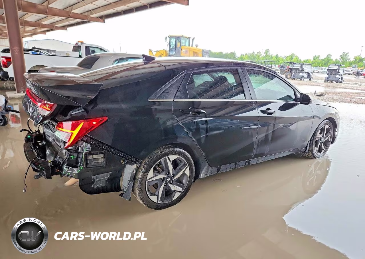 2023 Hyundai Elantra Limited VIN:KMHLP4AG3PU501801 - 3