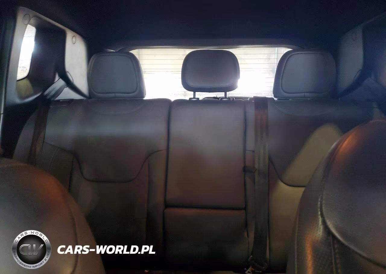 2020 Jeep Renegade Latitude VIN:ZACNJBB18LPM05300 - 10