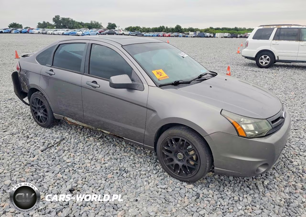 2011 Ford Focus Ses VIN:1FAHP3GN1BW113253 - 4
