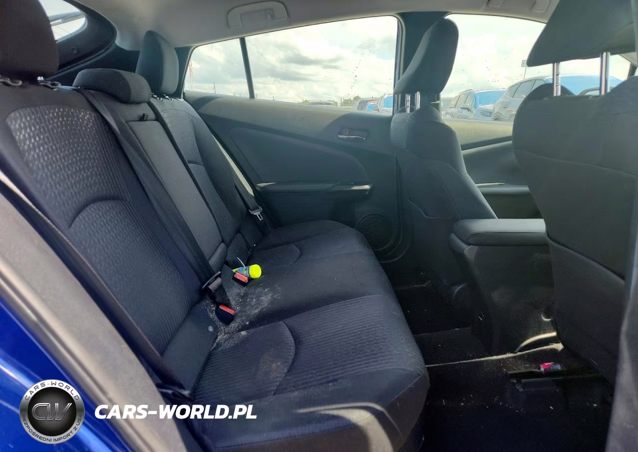 2017 Toyota Prius Two VIN:JTDKBRFU9H3045224 - 10