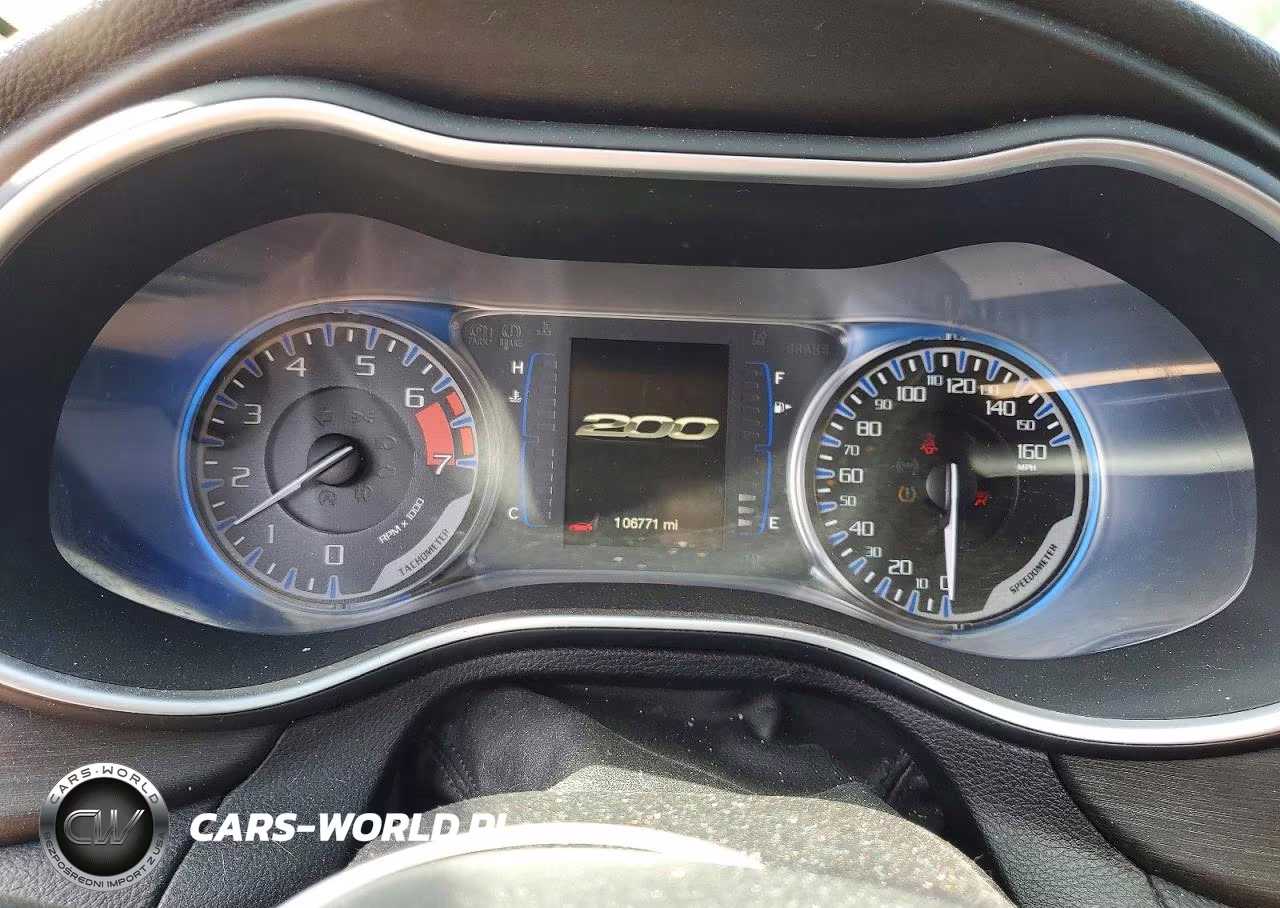 2015 Chrysler 200 Limited VIN:1C3CCCAG7FN514462 - 9