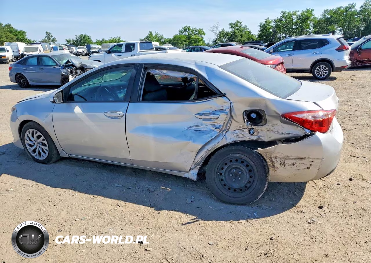 2017 Toyota Corolla Le VIN:2T1BURHE1HC850142 - 2