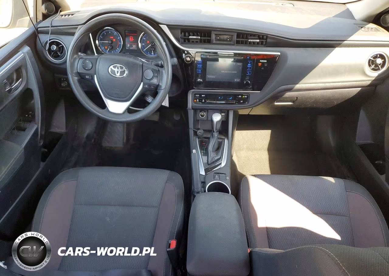 2017 Toyota Corolla Le VIN:2T1BURHE1HC850142 - 8