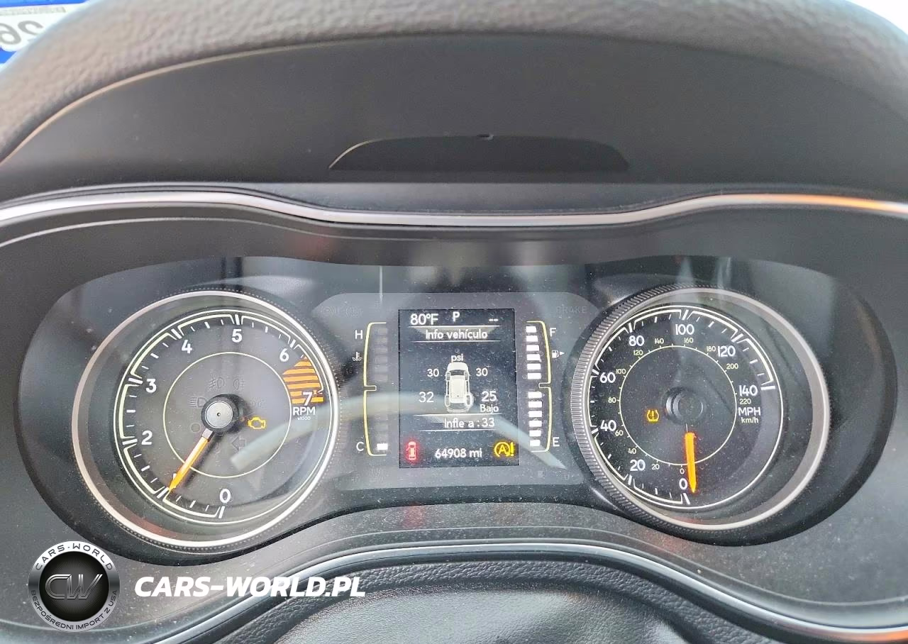 2019 Jeep Cherokee Latitude Plus VIN:1C4PJLLB2KD296239 - 9