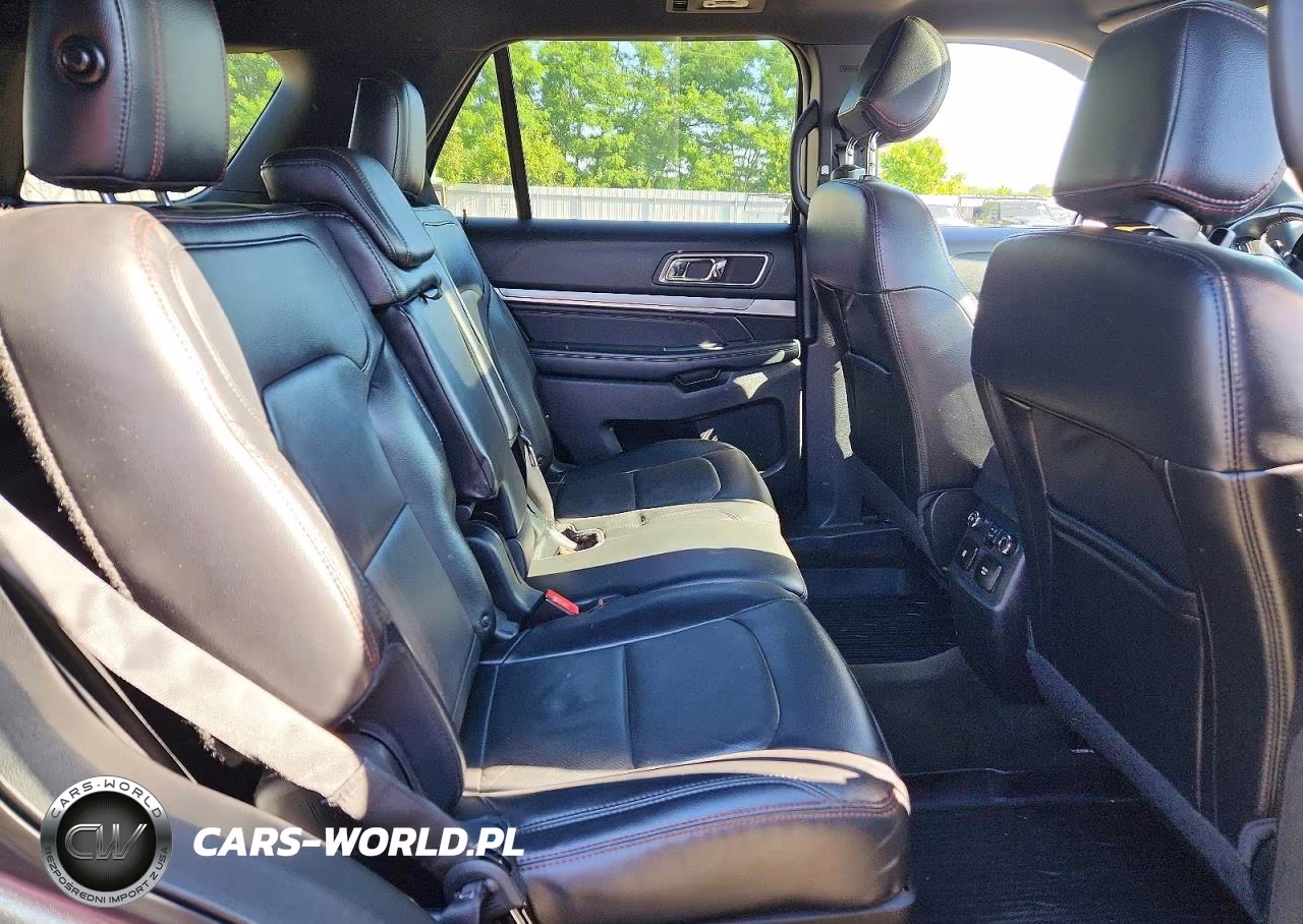 2017 Ford Explorer Sport VIN:1FM5K8GT5HGD76271 - 11