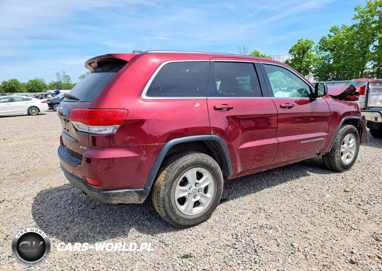 2016 Jeep Grand Cherokee Laredo VIN:1C4RJFAG5GC447774 - 3