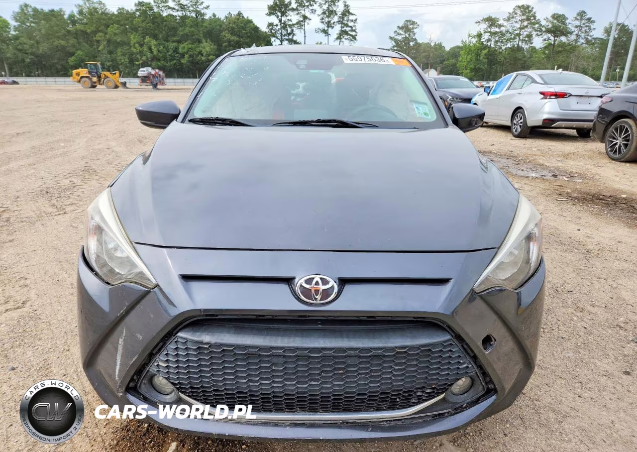 2019 Toyota Yaris Le VIN:3MYDLBYV5KY528261 - 5