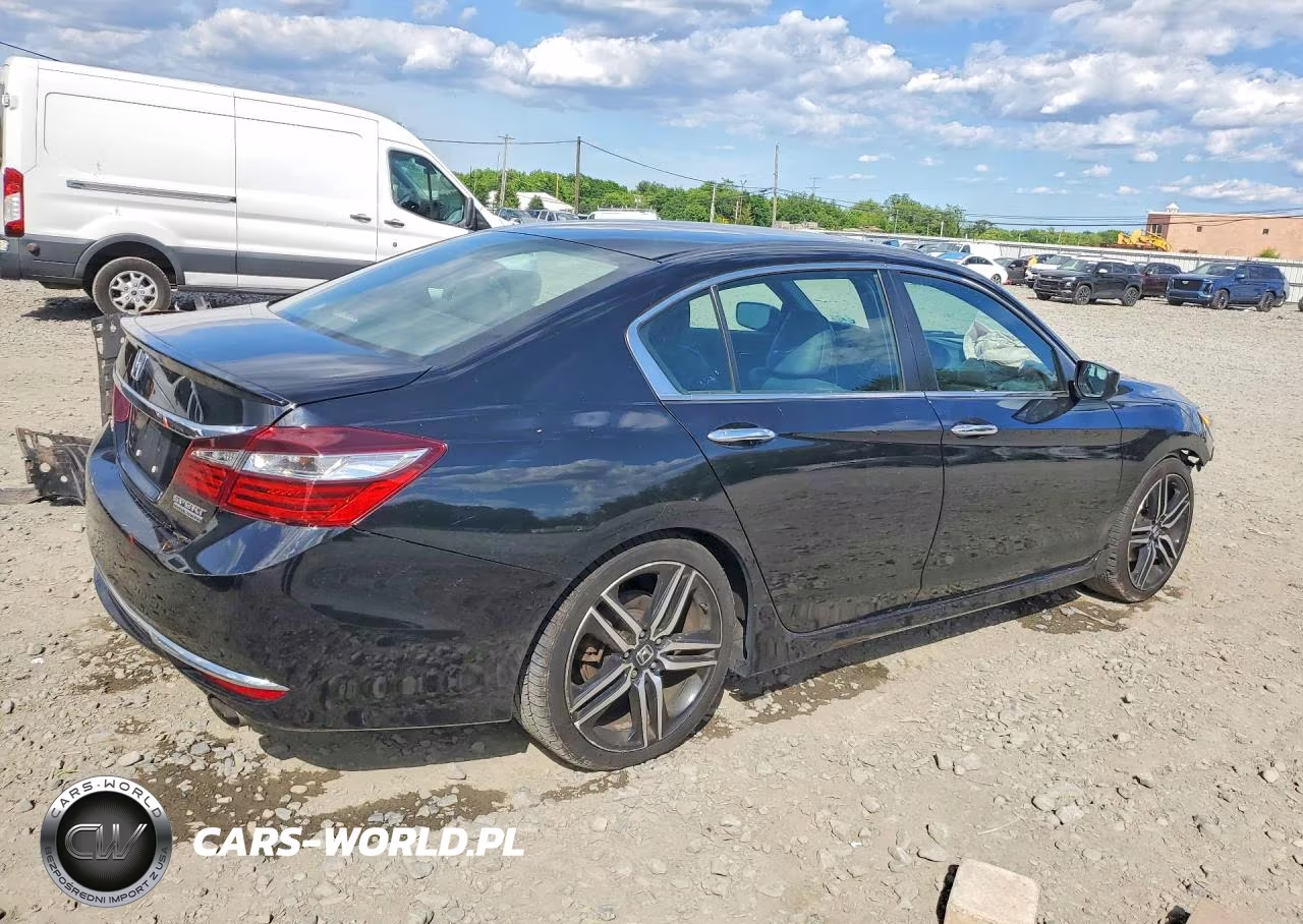 2017 Honda Accord Sport Special Edition VIN:1HGCR2F16HA031940 - 3