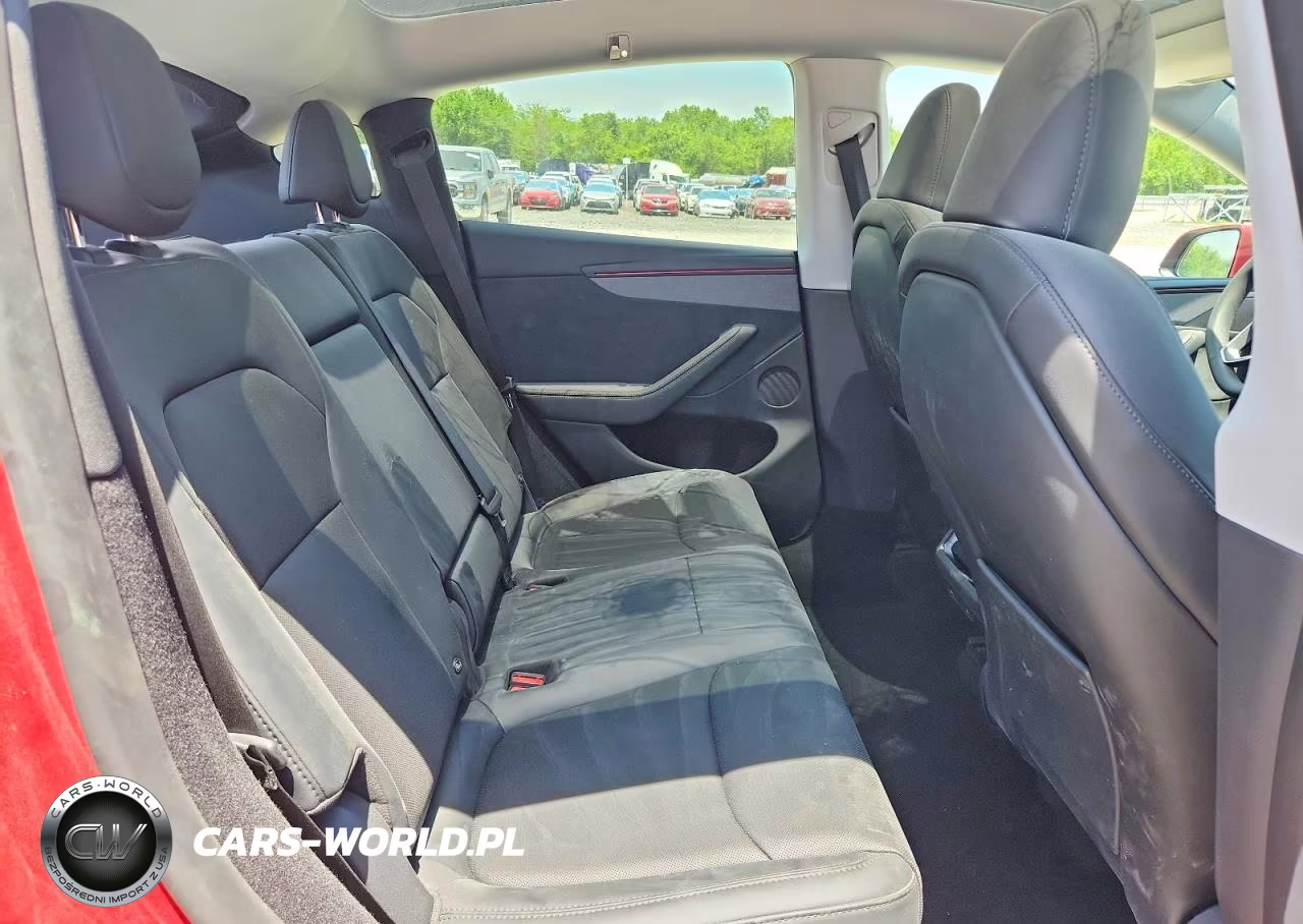 2026 Tesla Model Y VIN:7SAYGDEE6TF336612 - 11