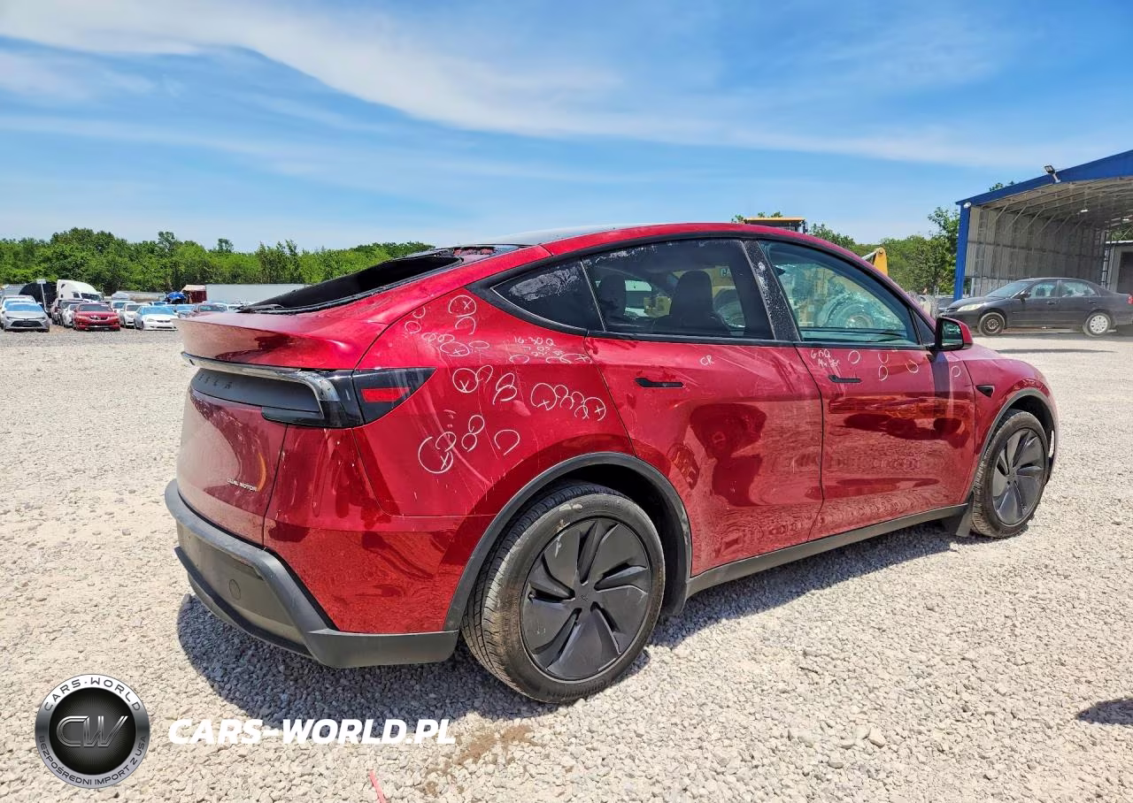 2026 Tesla Model Y VIN:7SAYGDEE6TF336612 - 3