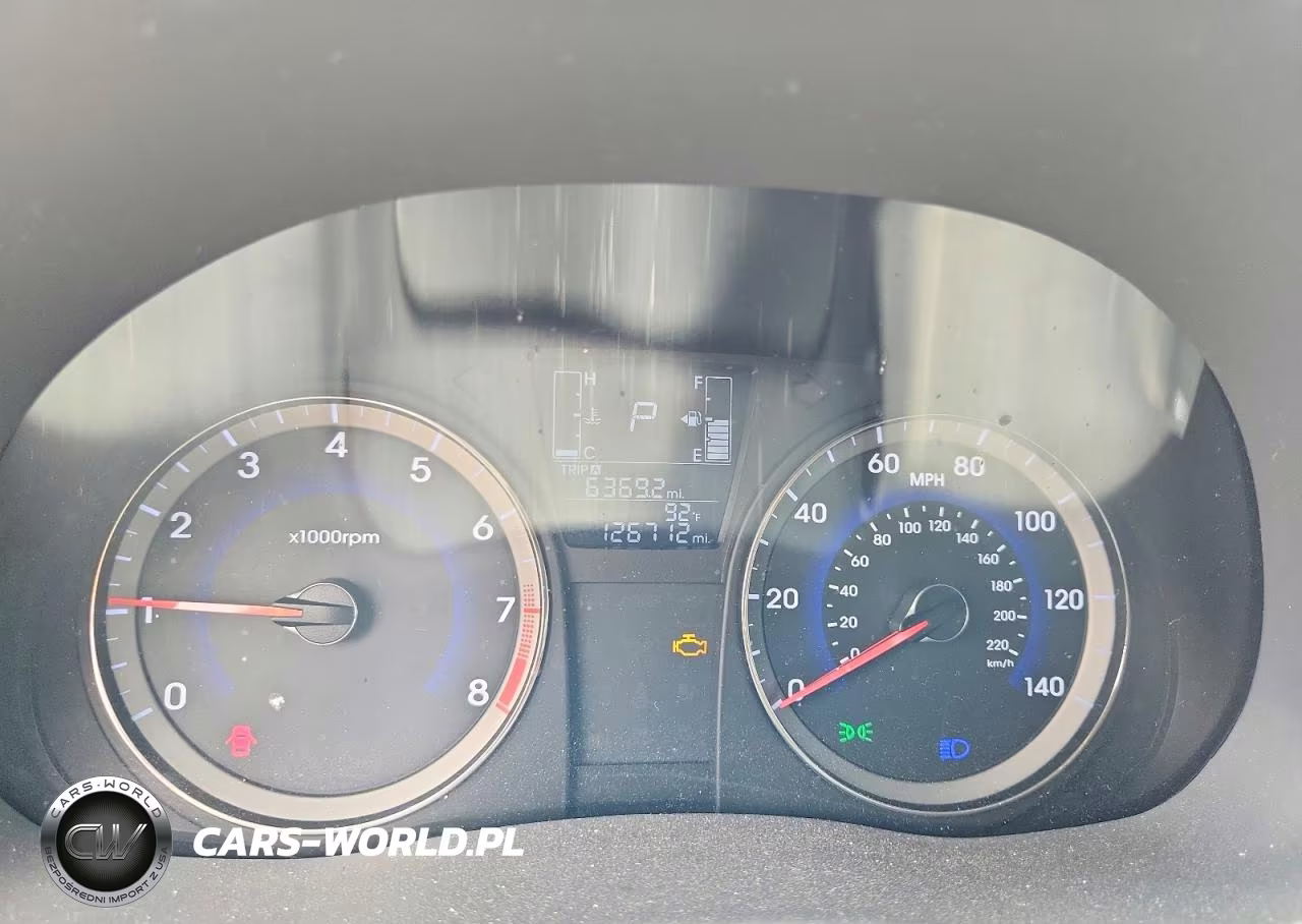 2015 Hyundai Accent Gls VIN:KMHCT4AEXFU907776 - 9