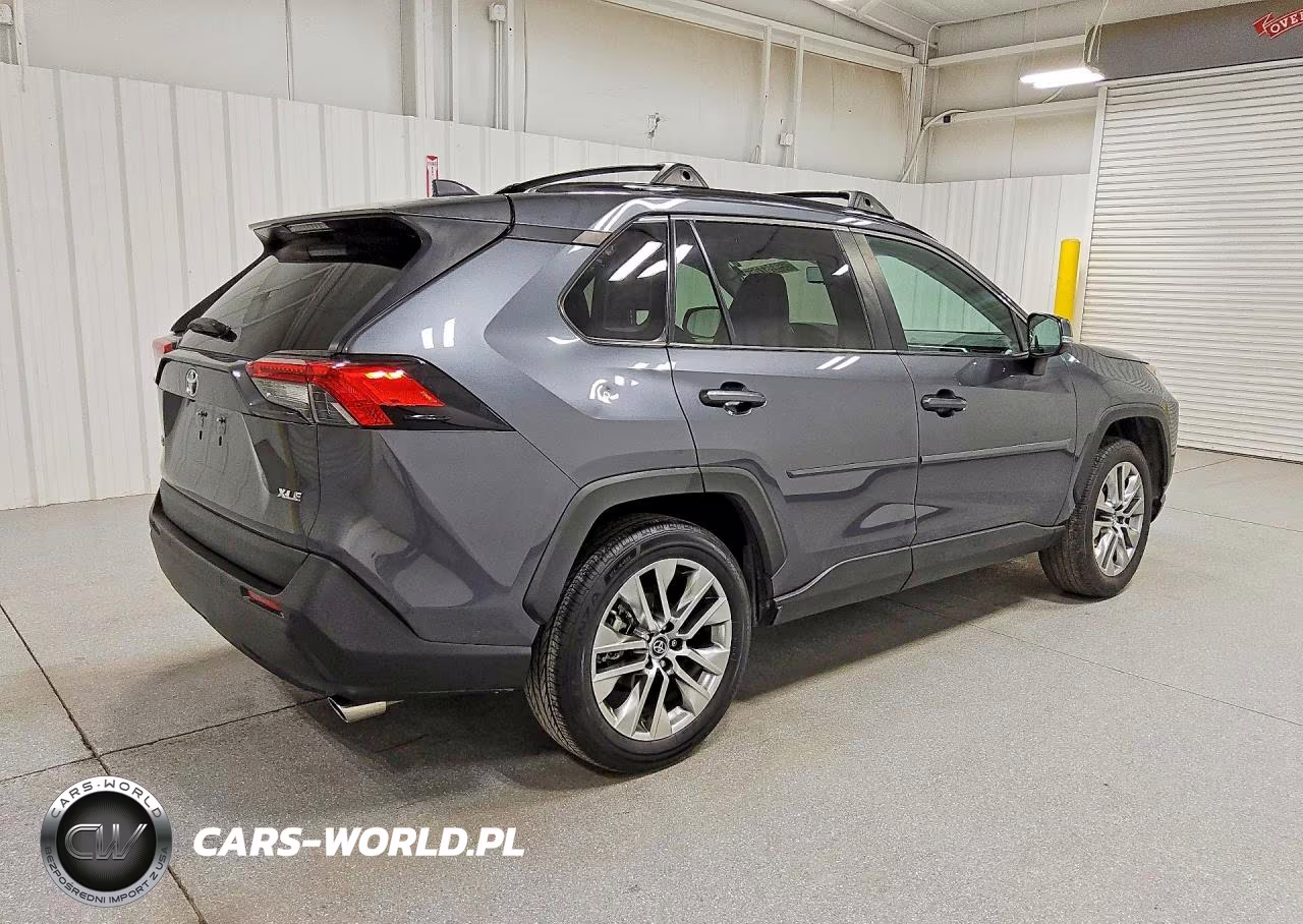 2019 Toyota Rav4 Xle Premium VIN:2T3C1RFV2KC021918 - 3