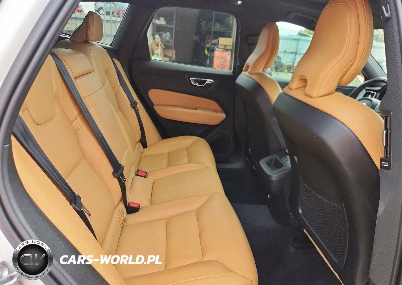 2020 Volvo Xc60 T5 Momentum VIN:YV4102RK6L1561819 - 11