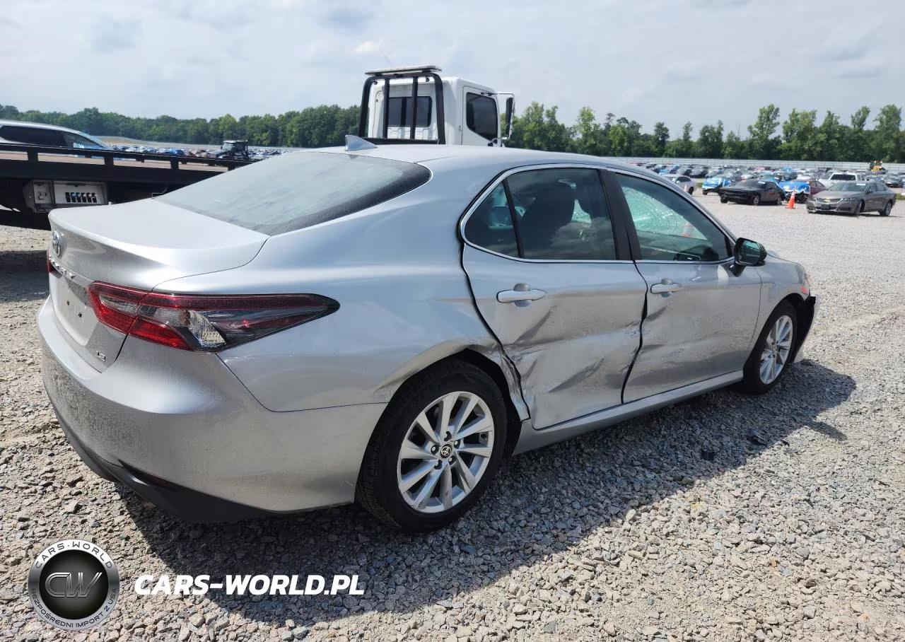 2021 Toyota Camry Le VIN:4T1C11AK6MU459284 - 3