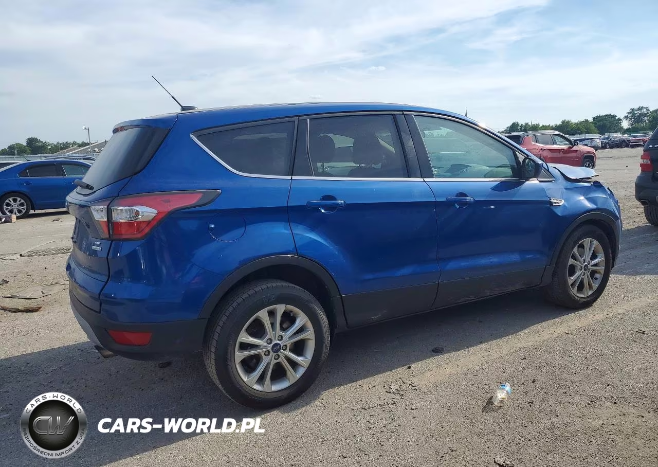 2017 Ford Escape Se VIN:1FMCU0GD6HUB38006 - 3