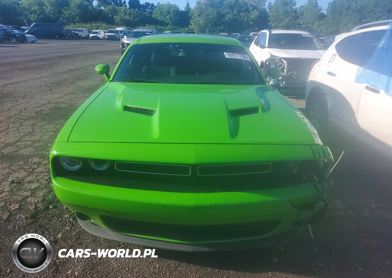 2017 Dodge Challenger Sxt VIN:2C3CDZAG6HH617187 - 5