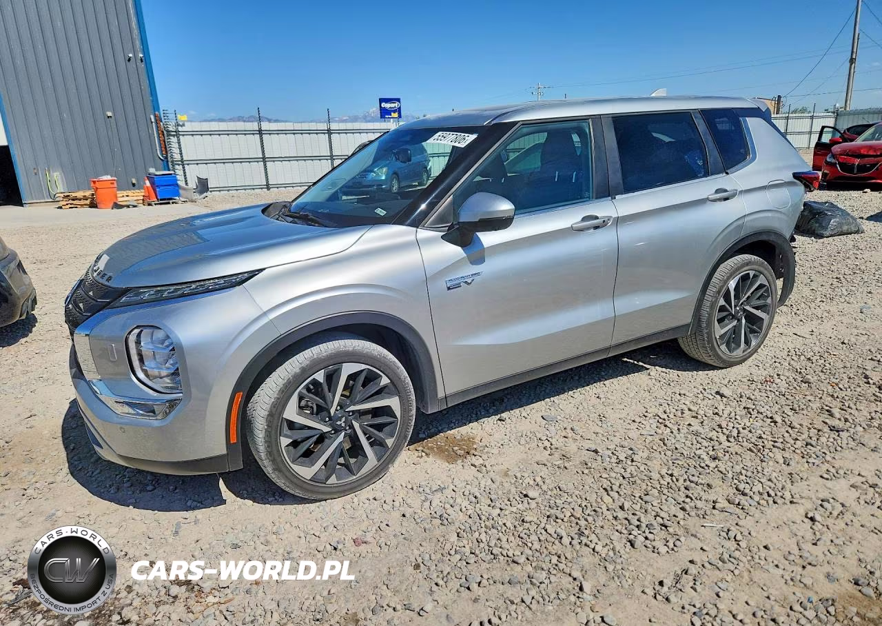 2024 Mitsubishi Outlander Se – zdjęcie 1 z 13