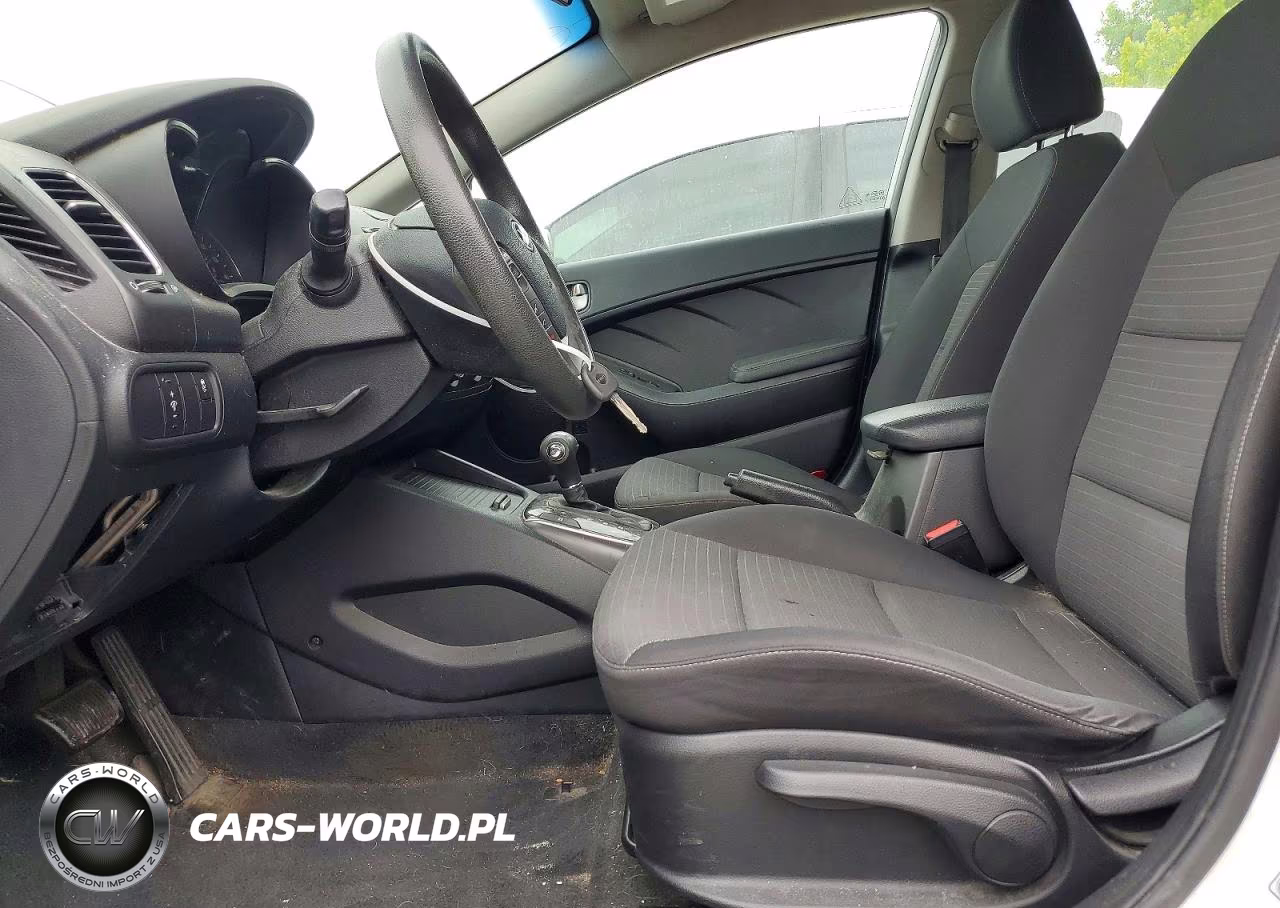 2017 Kia Forte Lx VIN:3KPFL4A7XHE100730 - 7
