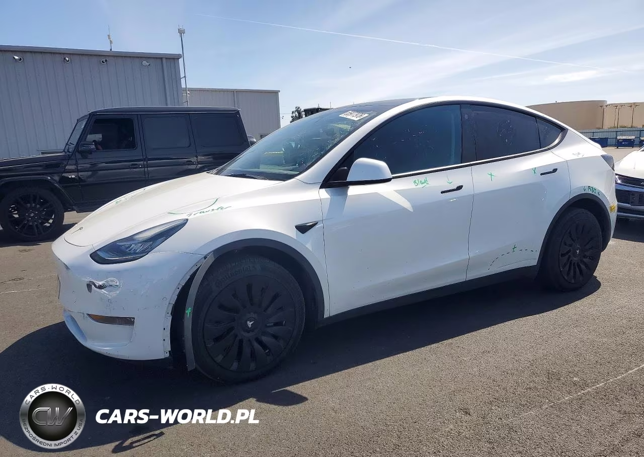 2022 Tesla Model Y – zdjęcie 1 z 12