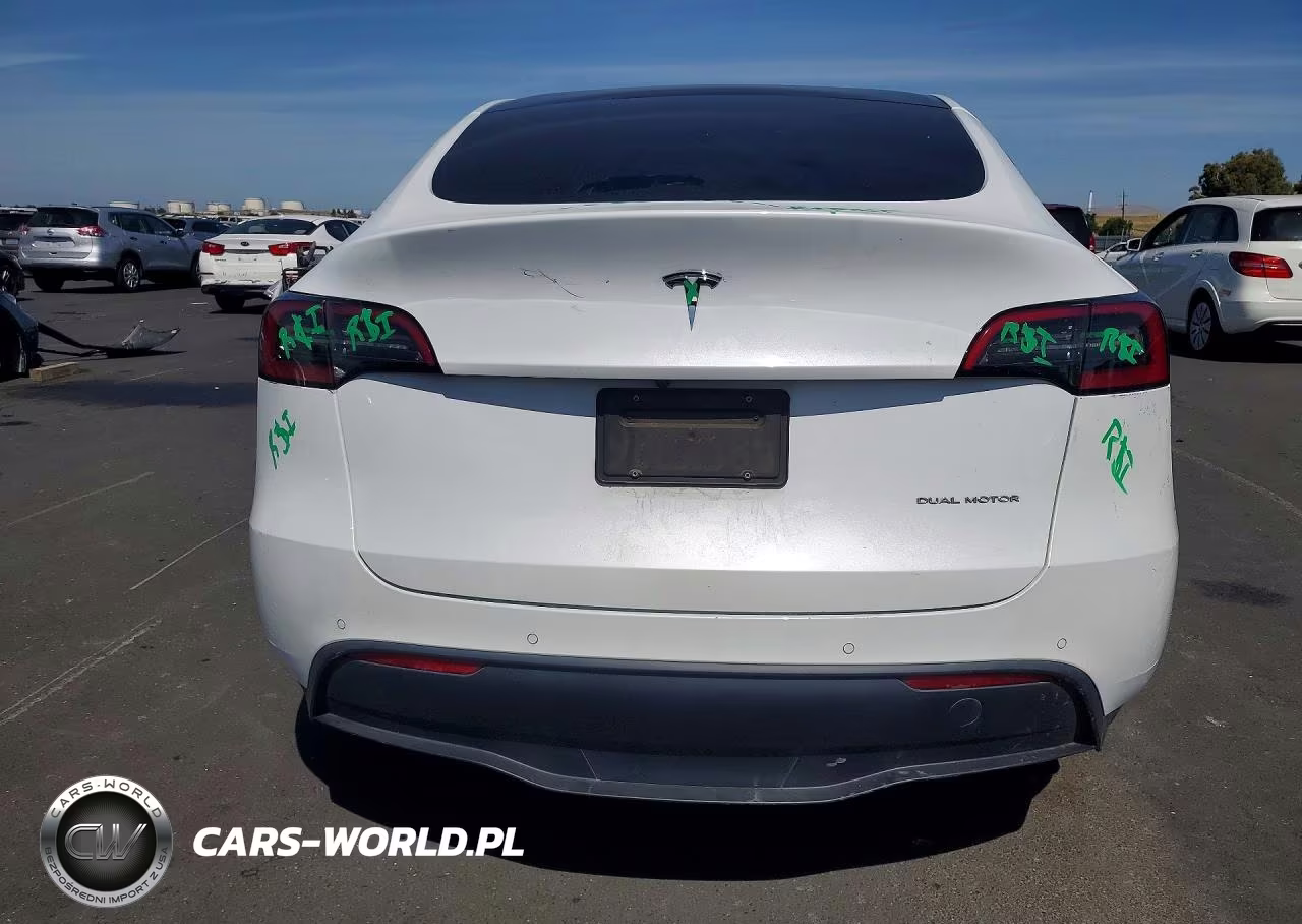 2022 Tesla Model Y VIN:7SAYGDEE4NF434864 - 6