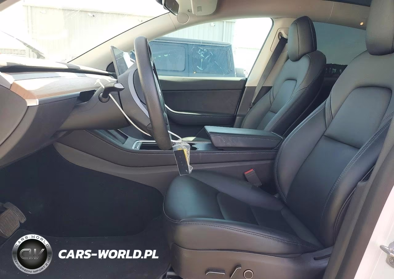 2022 Tesla Model Y VIN:7SAYGDEE4NF434864 - 7