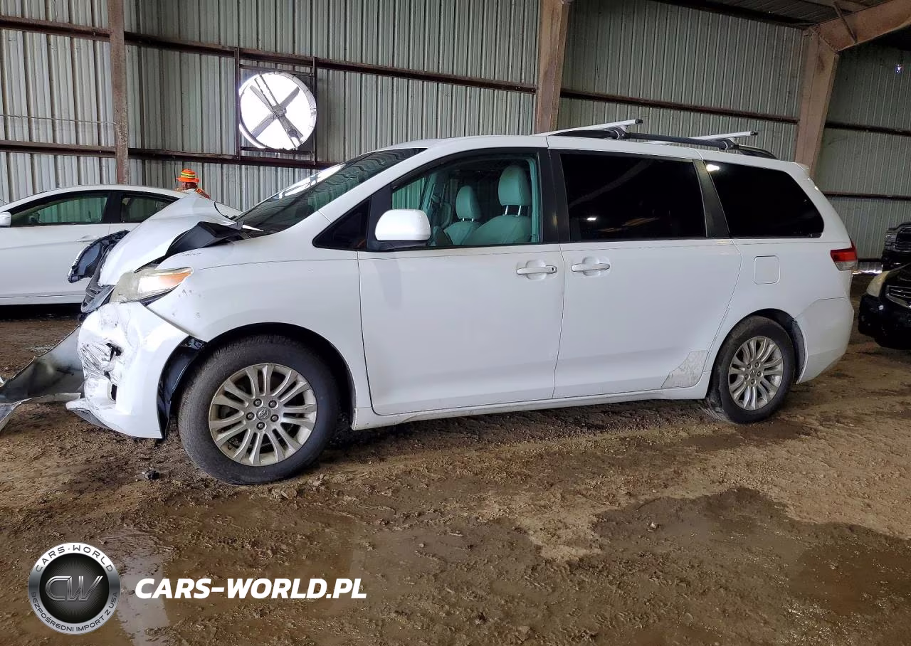 2012 Toyota Sienna