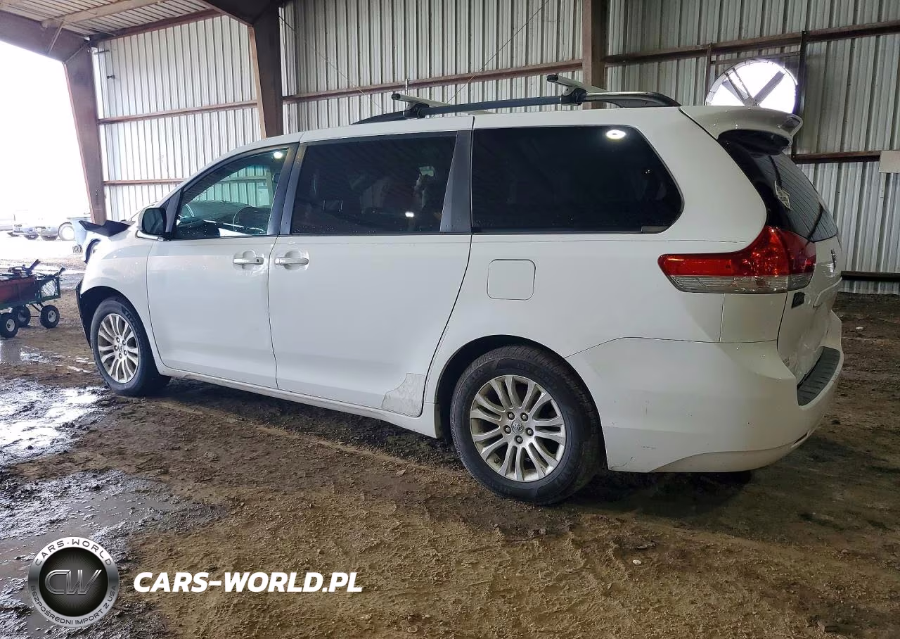2012 Toyota Sienna VIN:5TDYK3DC1CS189763 - 2