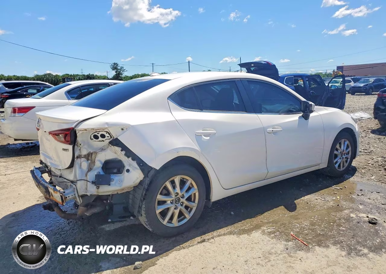 2015 Mazda 3 Touring VIN:3MZBM1V75FM163643 - 3