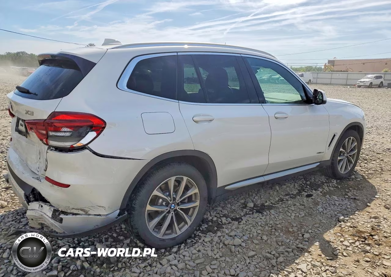 2018 BMW X3 xDrive30I VIN:5UXTR9C54JLD66303 - 3