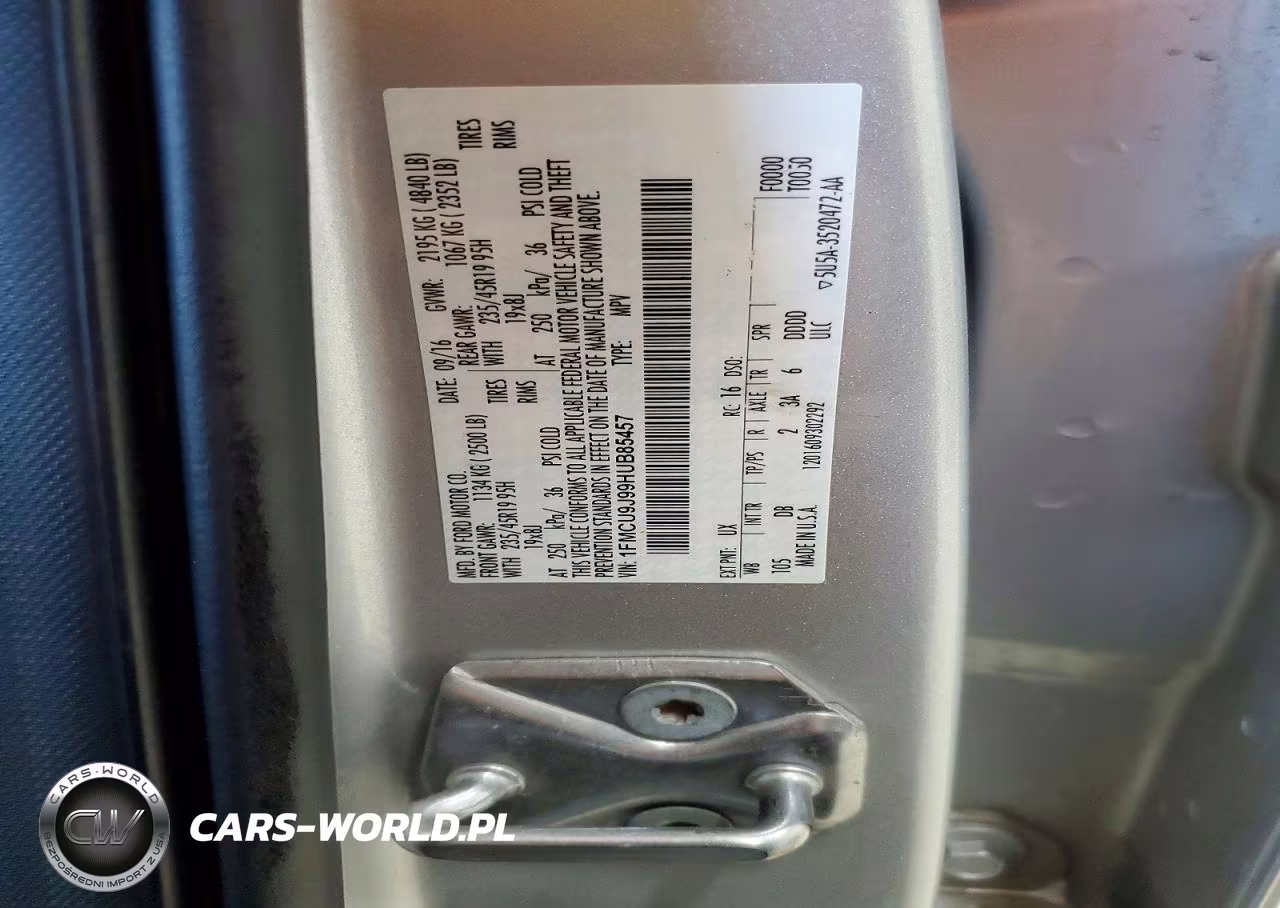 2017 Ford Escape Titanium VIN:1FMCU9J99HUB85457 - 13