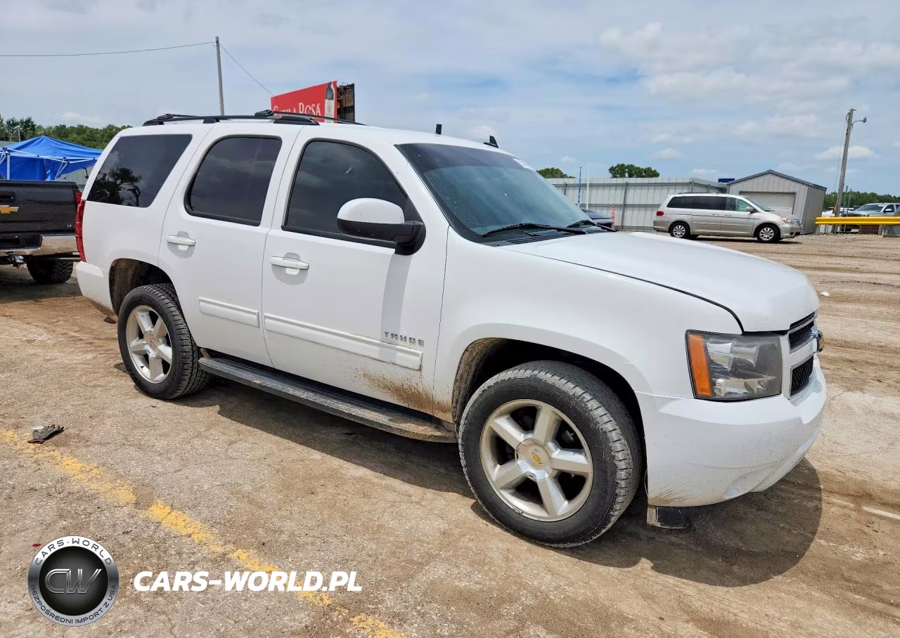 2013 Chevrolet Tahoe K1500 Ls VIN:1GNSKAE00DR328867 - 4