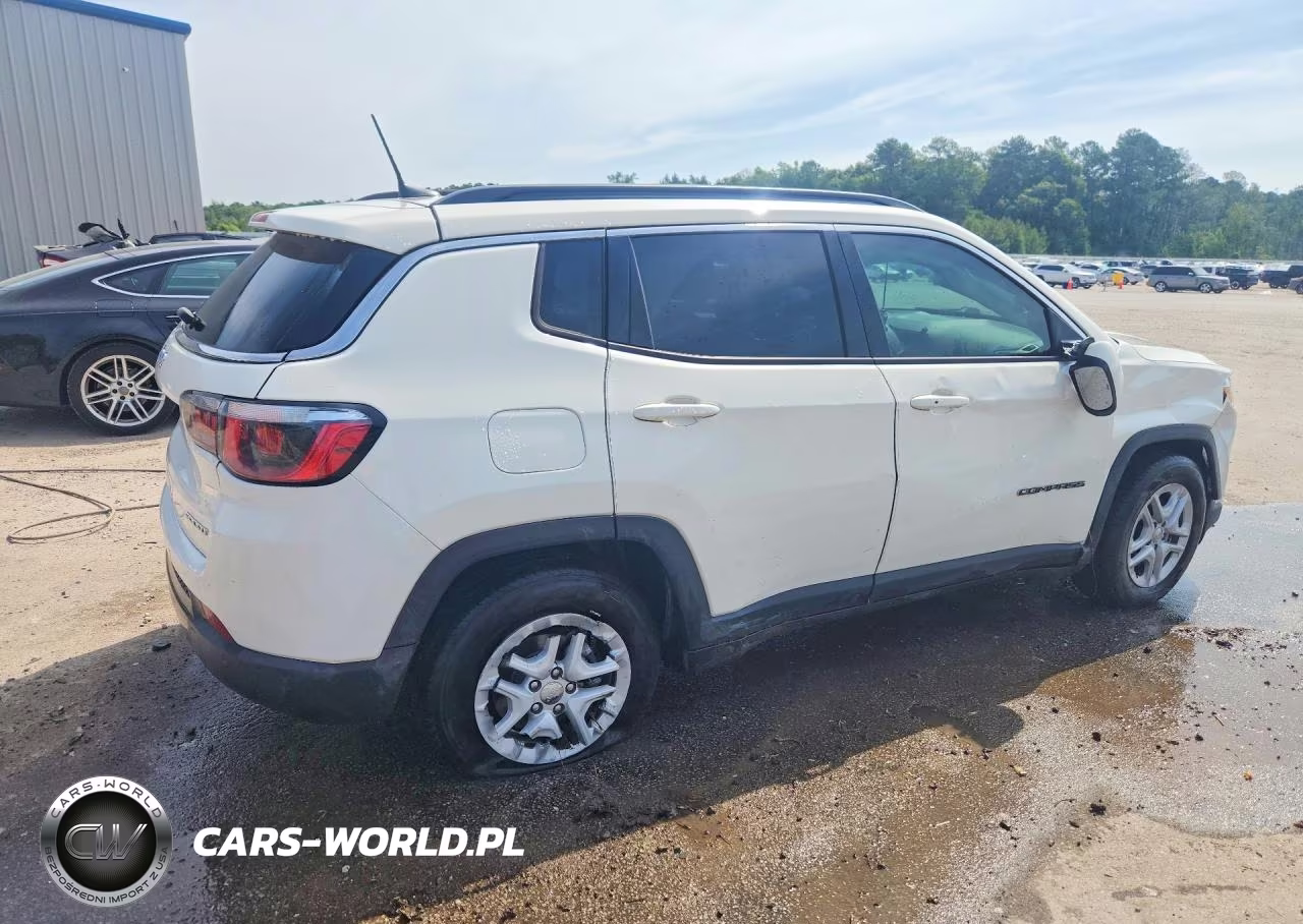2020 Jeep Compass Sport VIN:3C4NJCAB1LT121289 - 3
