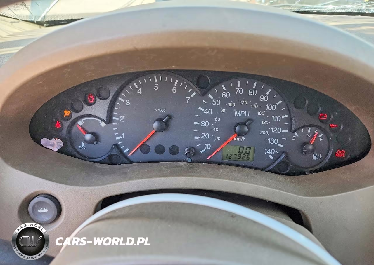 2006 Ford Focus Zx4 VIN:1FAHP34N76W132299 - 9