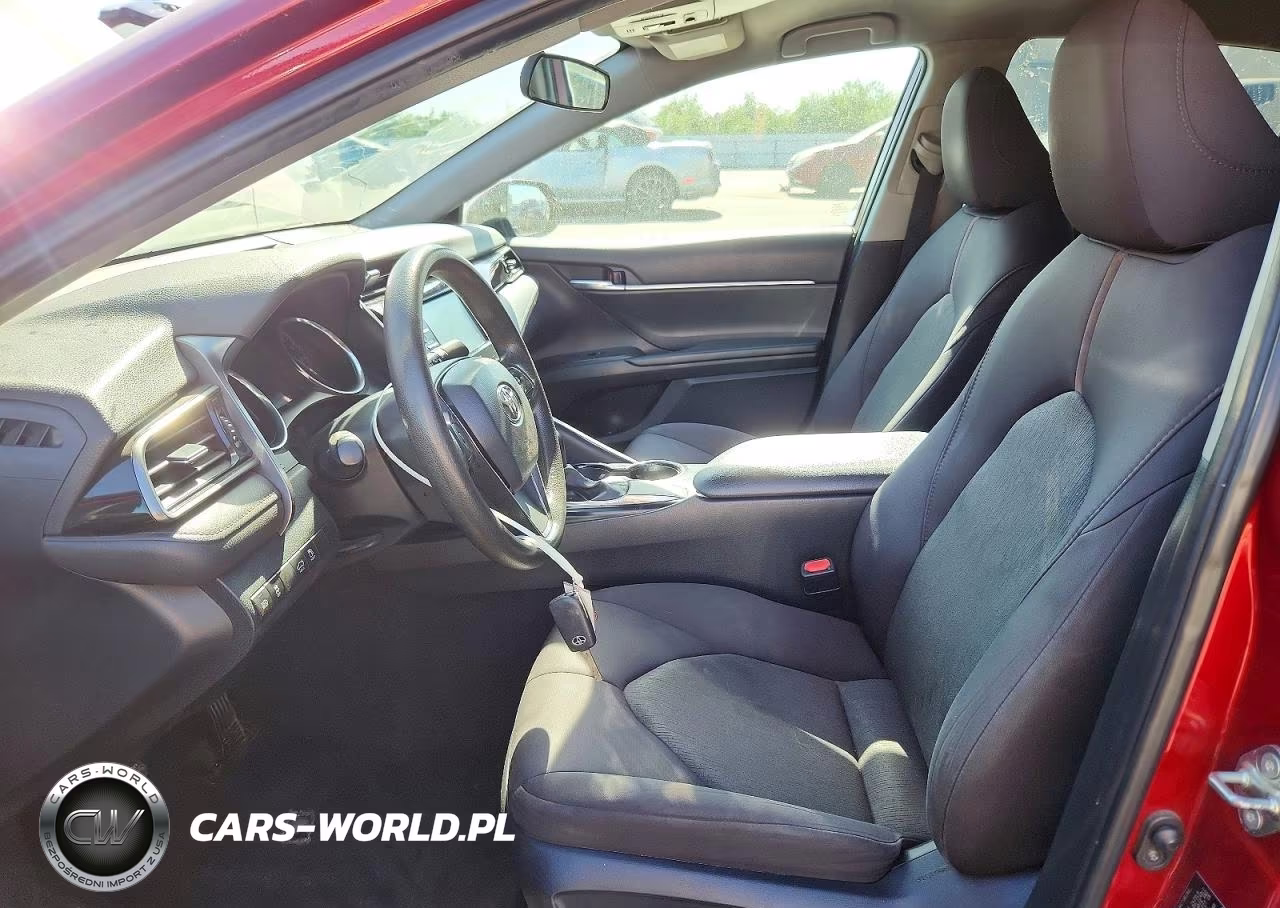2020 Toyota Camry Le VIN:4T1C11AKXLU334674 - 7