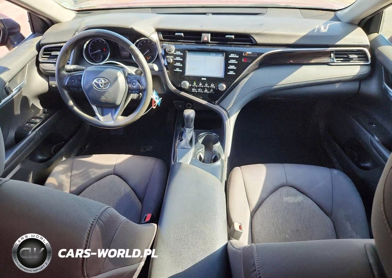 2020 Toyota Camry Le VIN:4T1C11AKXLU334674 - 8