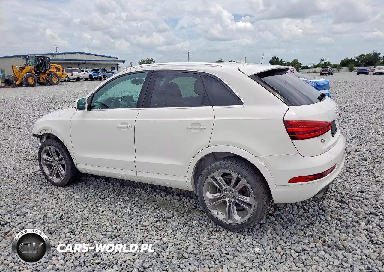 2015 Audi Q3 Premium Plus VIN:WA1BFCFS2FR000386 - 2