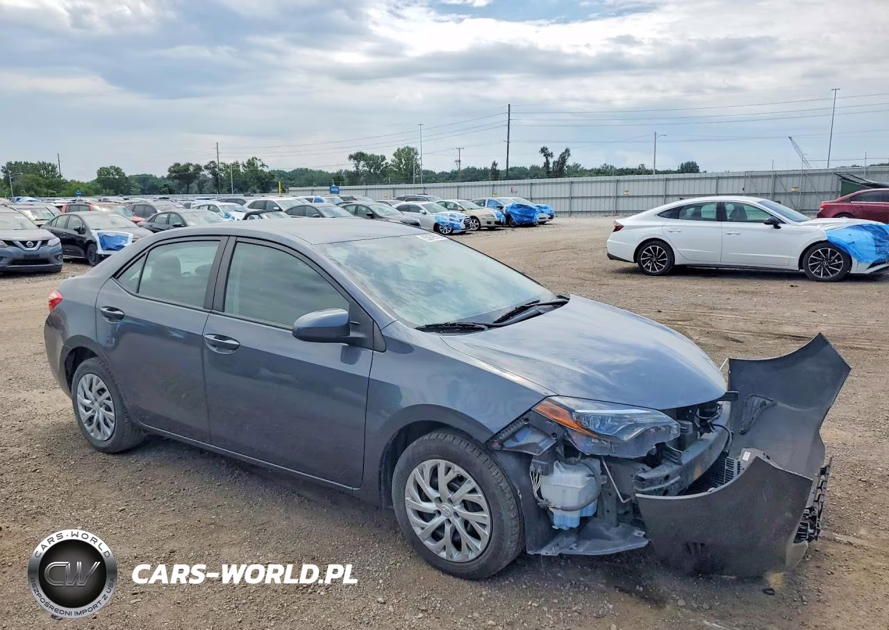 2019 Toyota Corolla Le VIN:5YFBURHE4KP891727 - 4