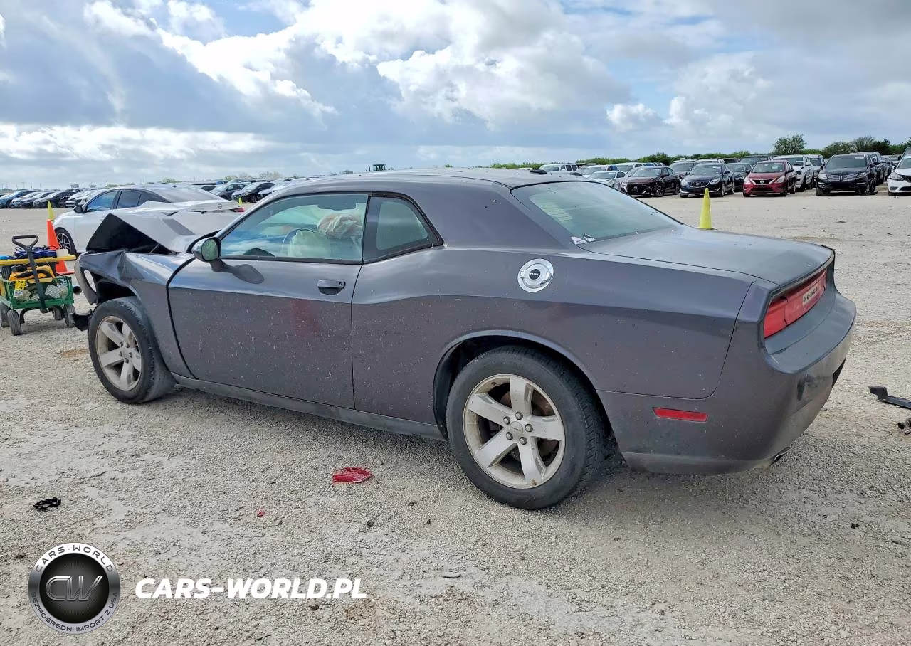2013 Dodge Challenger Sxt VIN:2C3CDYAG7DH700437 - 2