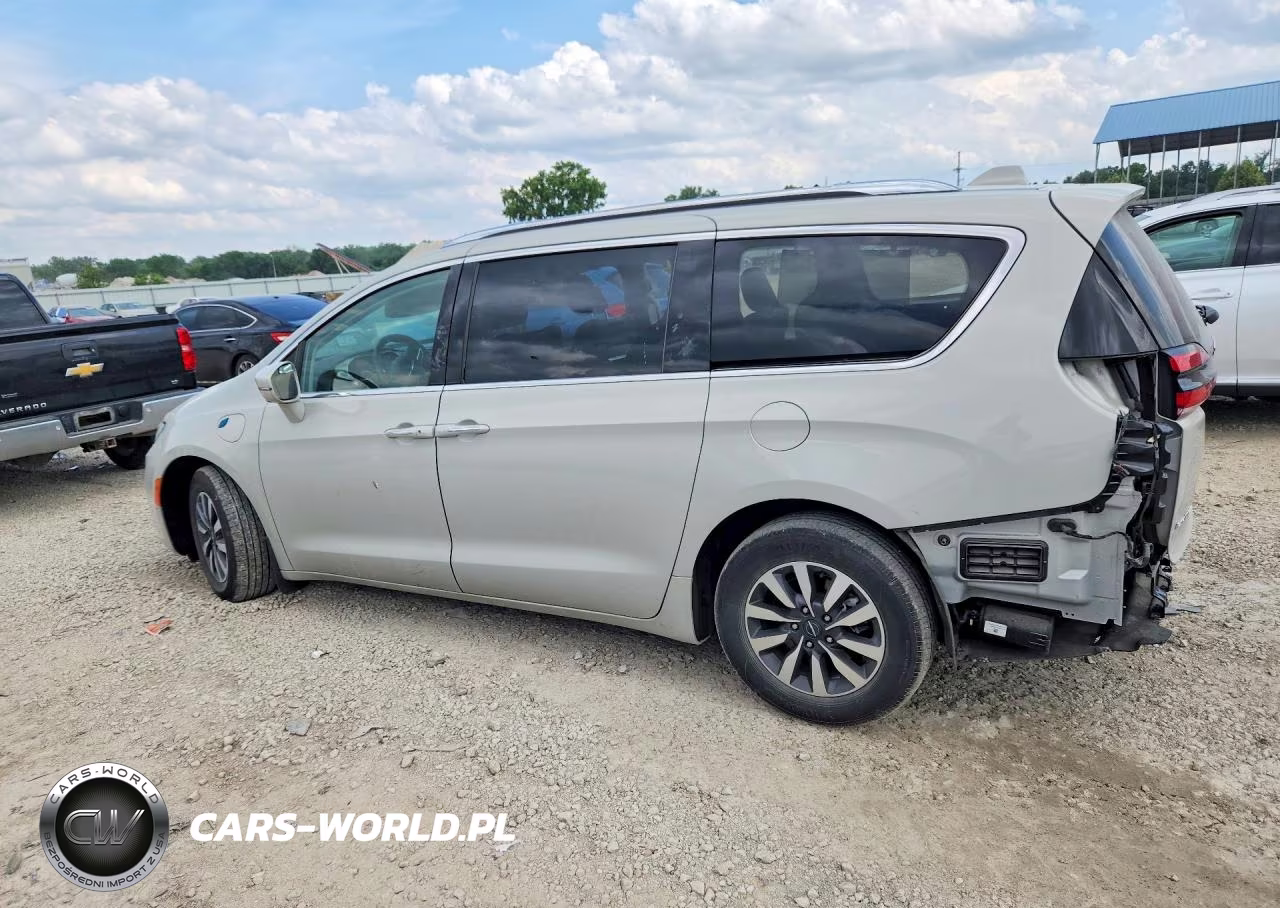 2021 Chrysler Pacifica Hybrid Touring L VIN:2C4RC1L77MR517479 - 2