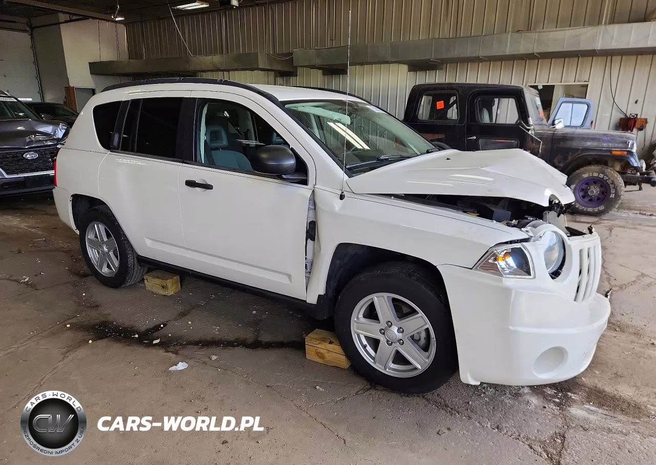 2007 Jeep Compass VIN:1J8FF47W67D197553 - 4