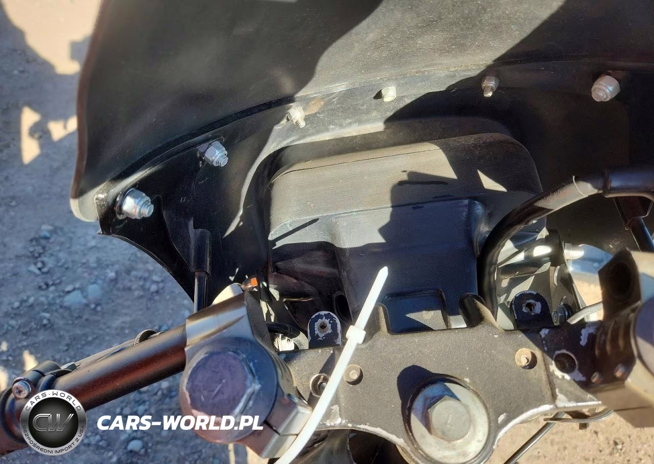 1982 Kawasaki K7R VIN:JKAKZDR17CA007778 - 7