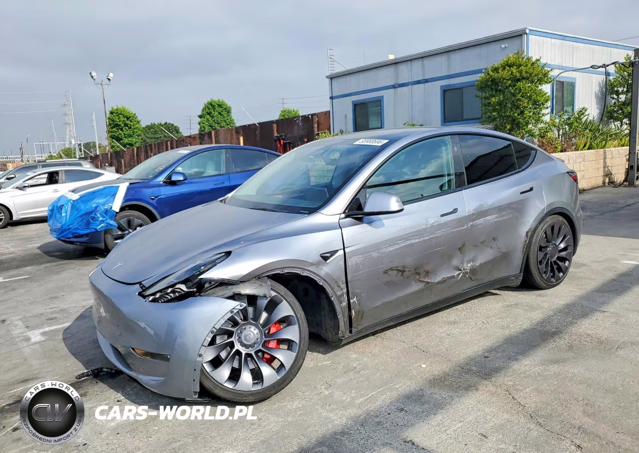 2024 Tesla Model Y – zdjęcie 1 z 13